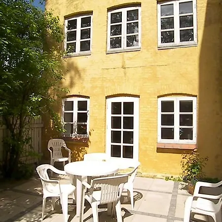 Vestergade Holiday Apartment דירה *